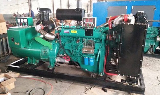 可克达拉潍柴二手发电机大型柴油发电机组