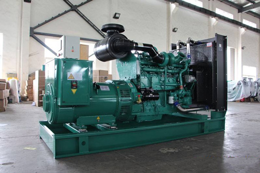 可克达拉320kw康明斯柴油发电车出租